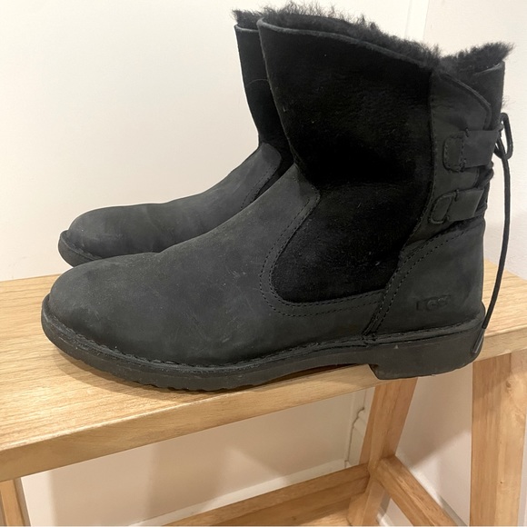 Ugg Naiyah Suede Leather Shearling Tie Back Black Women's Boots Size 9 - Picture 2 of 12